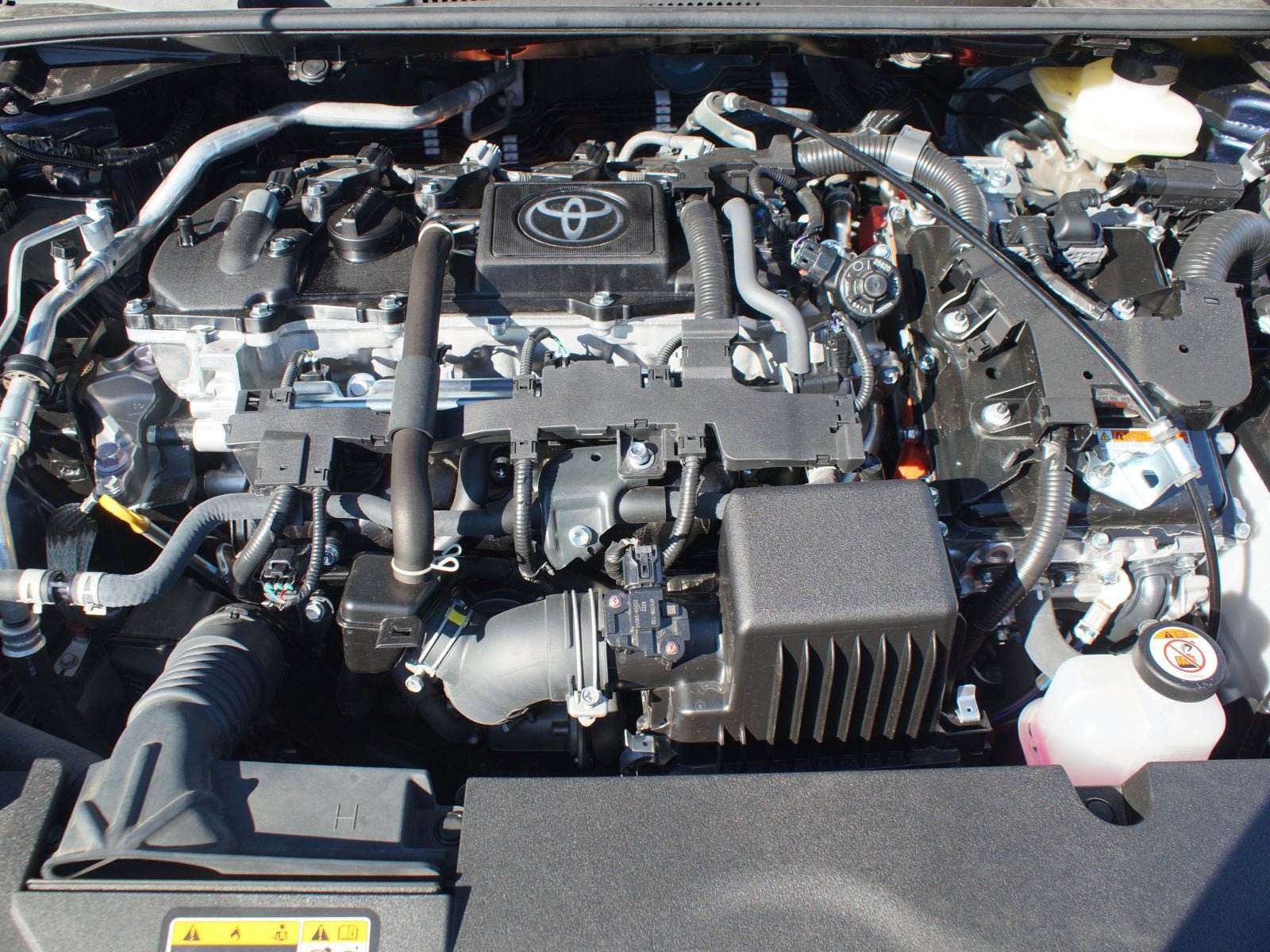 Used 2026 Toyota Corolla LE FWD image 27