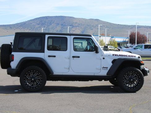 Used 2020 Jeep Wrangler Unlimited Rubicon AWD/4WD image 7
