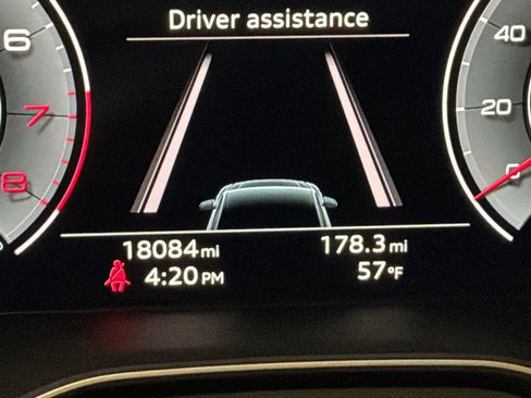 Used 2023 Audi Q5 2.0T Prestige w/ Prestige Package image 13