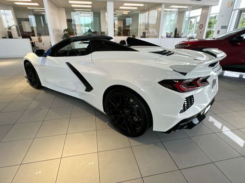 New 2025 Chevrolet Corvette Stingray Preferred Conv w/ Z51 Performance Package image 6