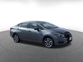 Used 2025 Nissan Versa SV video 2