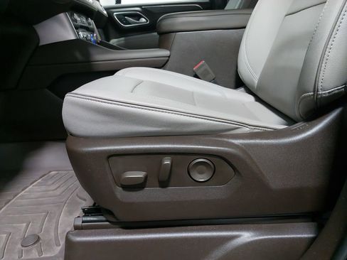 Used 2024 GMC Yukon SLT w/ Max Trailering Package image 33