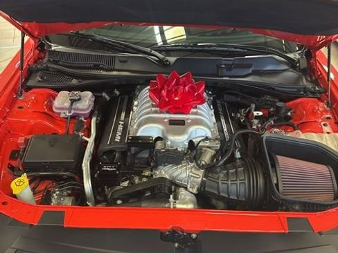 Used 2020 Dodge Challenger SRT Hellcat Redeye image 15