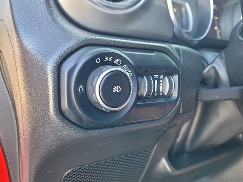 Certified 2022 Jeep Wrangler Unlimited Sahara image 21