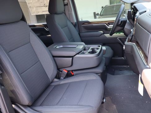 New 2025 GMC Sierra 2500 SLE w/ Preferred Package image 21