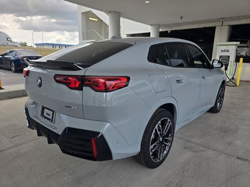 New 2026 BMW X2 xDrive28i w/ Technology Package AWD/4WD image 3