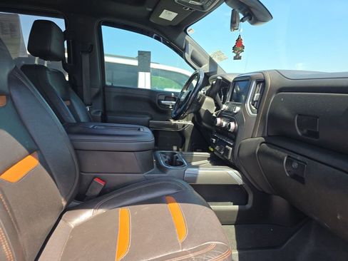 Used 2021 GMC Sierra 1500 AT4 w/ AT4 Premium Package AWD/4WD image 7