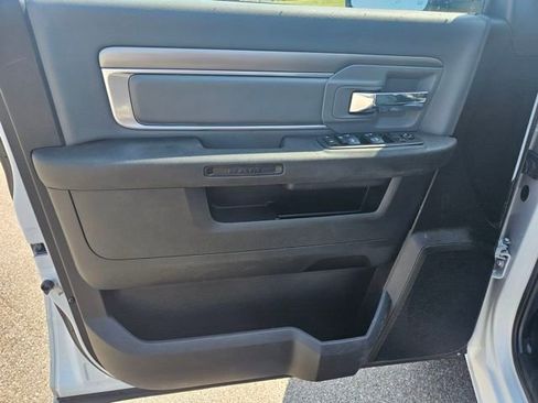 Used 2023 RAM 1500 Classic SLT w/ Electronics Group image 10