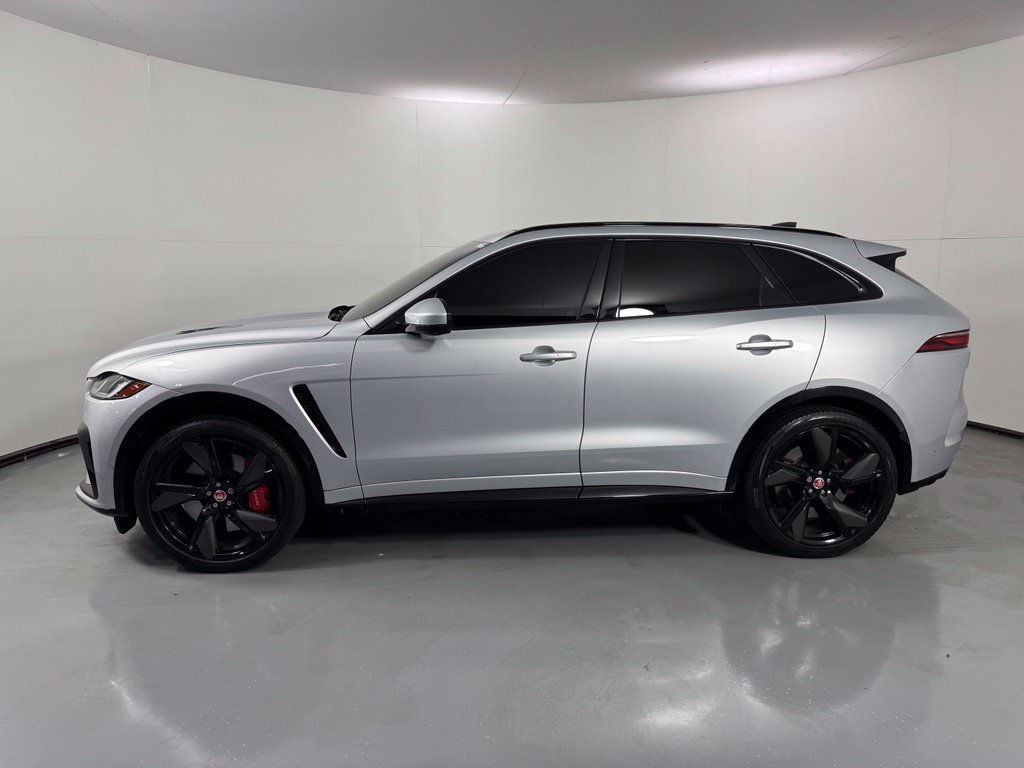Used 2023 Jaguar F-PACE SVR AWD/4WD image 10