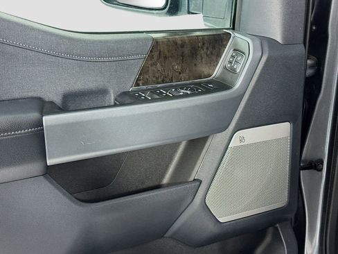 Used 2024 Ford F250 Lariat image 19