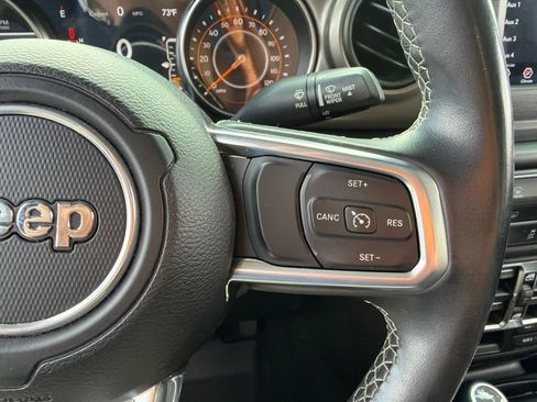 Used 2020 Jeep Gladiator Sport w/ Quick Order Package 24S AWD/4WD image 7