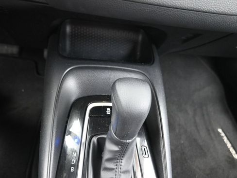 Used 2022 Toyota Corolla LE FWD image 12