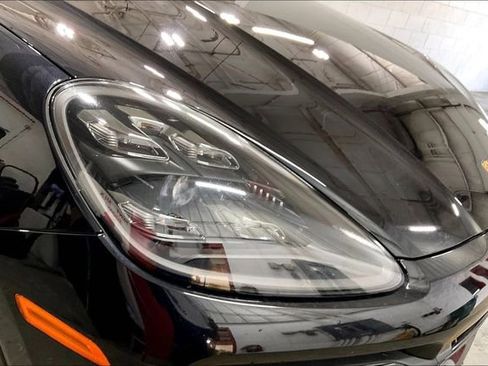 Used 2019 Porsche Cayenne AWD/4WD image 30