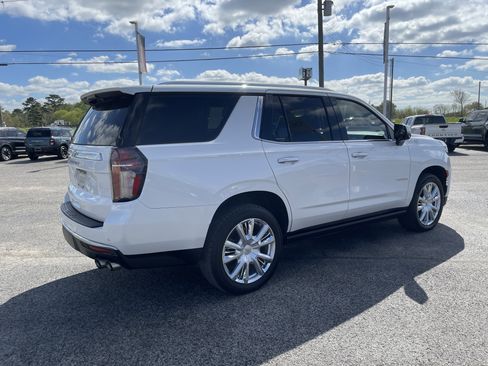 Used 2021 Chevrolet Tahoe High Country w/ Premium Package image 2