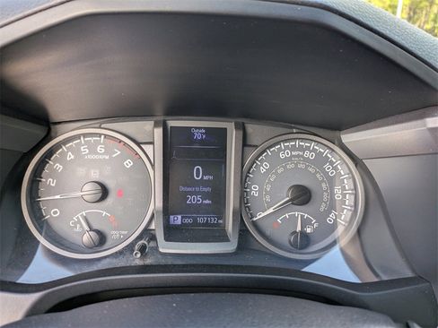 Used 2017 Toyota Tacoma TRD Sport image 24