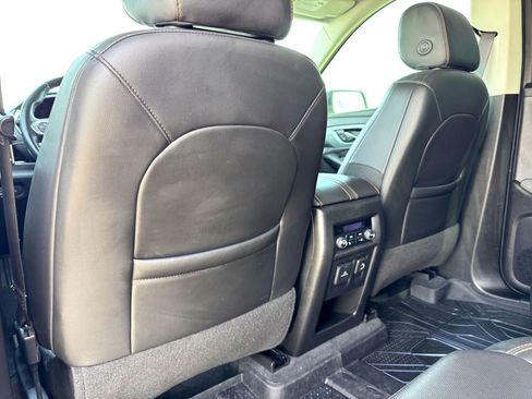 Used 2021 Chevrolet Traverse Premier w/ Redline Edition image 20