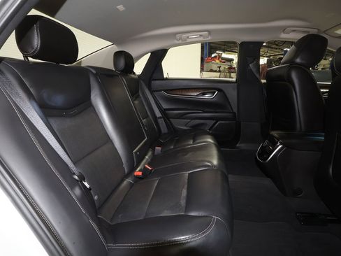 Used 2018 Cadillac XTS Luxury image 26