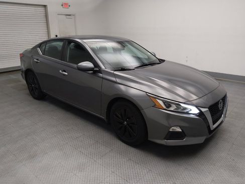 Used 2021 Nissan Altima 2.5 SV FWD image 11