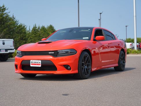 Used 2017 Dodge Charger R/T RWD image 7