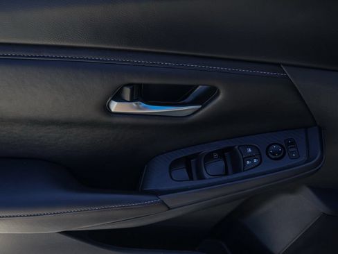 Used 2025 Nissan Sentra SV w/ Trunk Package FWD image 23