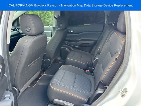Used 2021 GMC Acadia AT4 AWD/4WD image 14