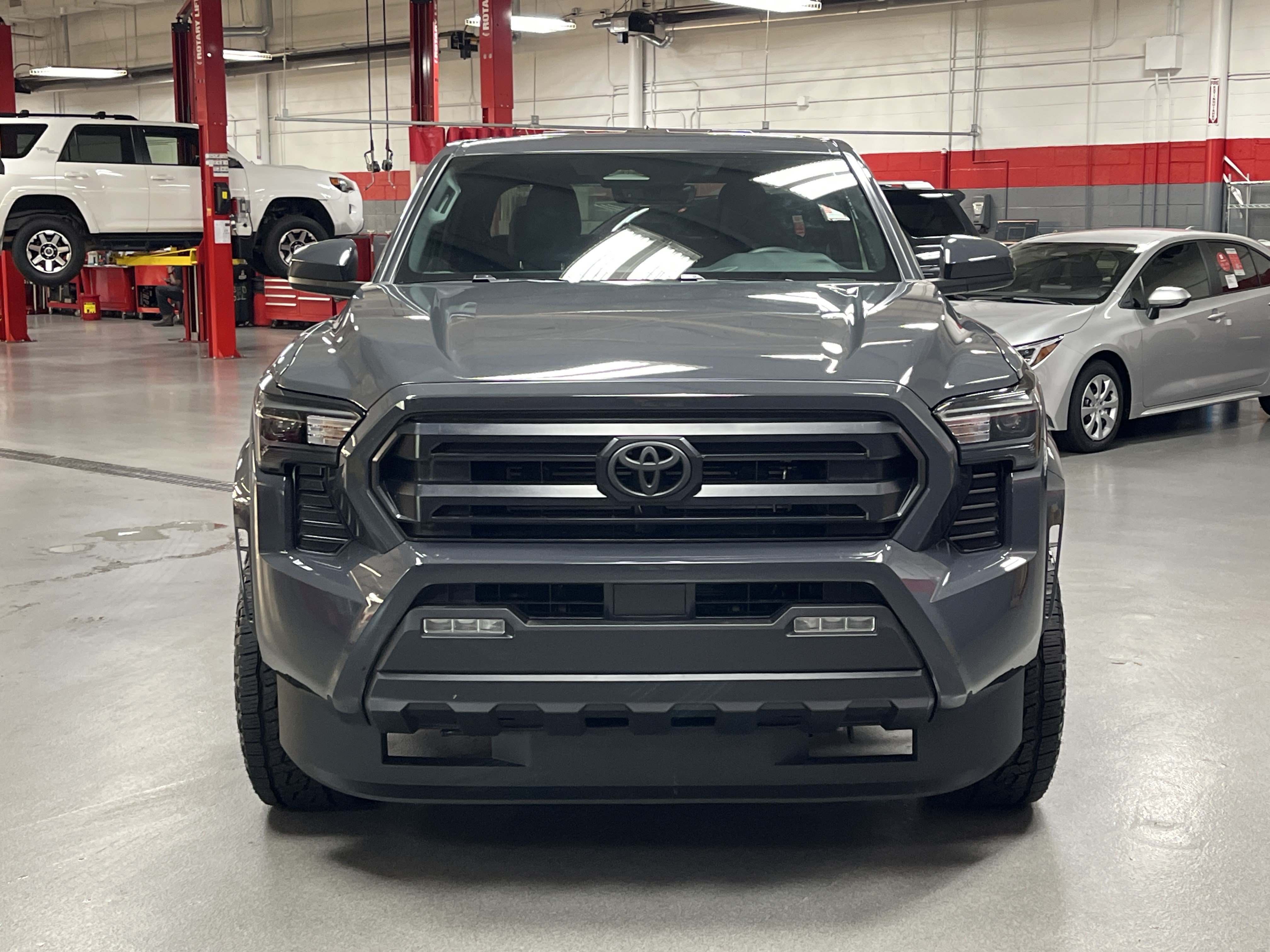 Used 2026 Toyota Tacoma SR5 RWD image 3