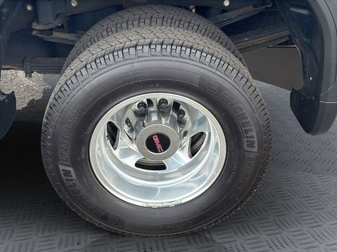 Used 2023 GMC Sierra 3500 Denali AWD/4WD image 29