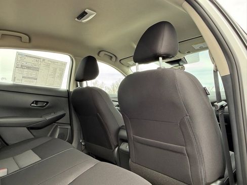 Certified 2025 Nissan Sentra SV image 24