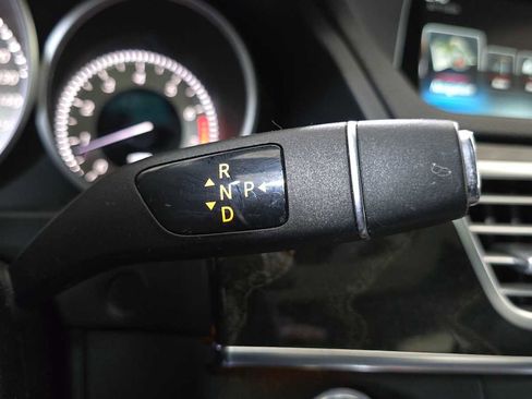 Used 2016 Mercedes-Benz E 350 4MATIC Sedan image 35