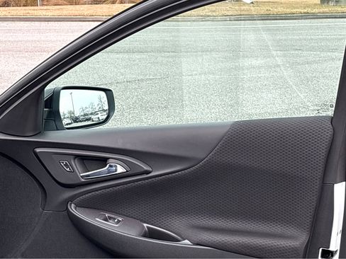 Used 2024 Chevrolet Malibu LT image 20