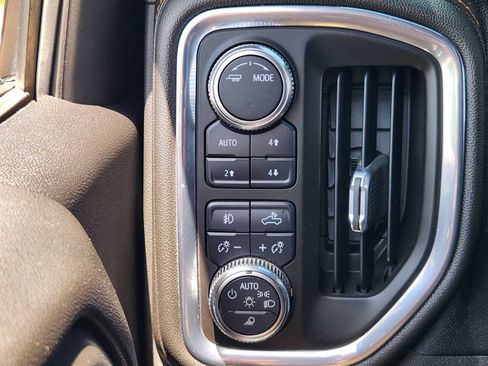 Used 2021 GMC Sierra 1500 AT4 w/ AT4 Preferred Package AWD/4WD image 22