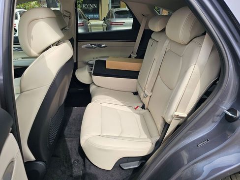 New 2026 Genesis GV70 2.5T Advanced image 23