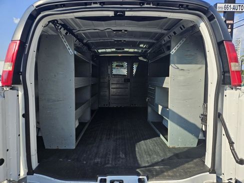 Used 2018 Chevrolet Express 2500 w/ Driver Convenience Package RWD image 49