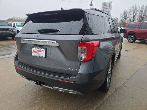 Used 2023 Ford Explorer XLT w/ Equipment Group 202A image 10