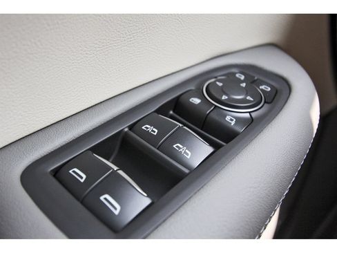 New 2026 Cadillac XT5 Premium Luxury w/ Driver Assist Package FWD image 15
