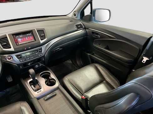 Used 2019 Honda Ridgeline RTL image 23