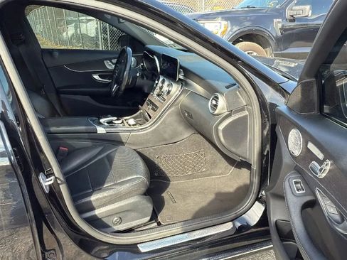 Used 2019 Mercedes-Benz C 300 4MATIC Sedan image 24