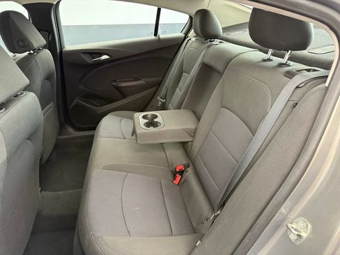 Used 2018 Chevrolet Cruze LT w/ Convenience Package FWD image 63