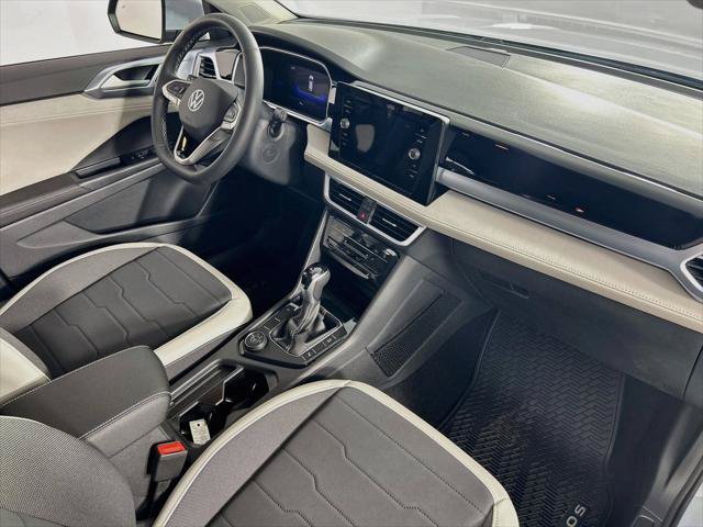 New 2027 Volkswagen Taos SE AWD/4WD image 28