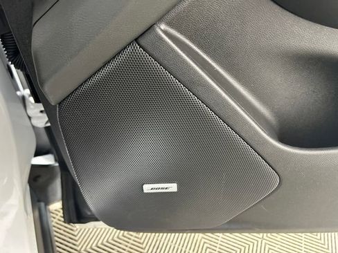 Used 2024 Cadillac XT6 Premium Luxury image 29