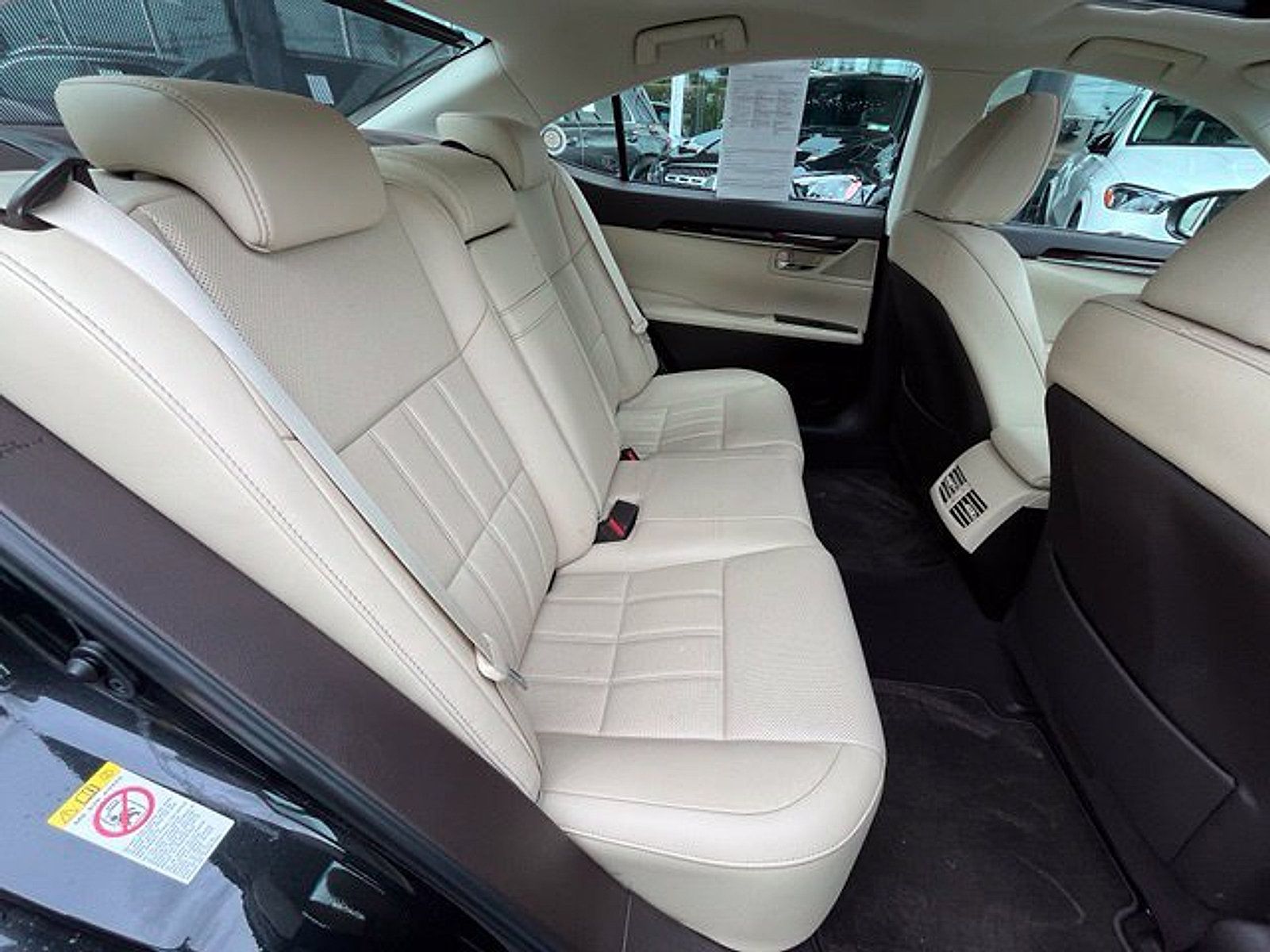 Used 2018 Lexus ES 350 w/ Luxury Package w/Wood Trim FWD image 12