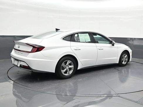 Used 2022 Hyundai Sonata SE w/ Preferred Accessory Package FWD image 5