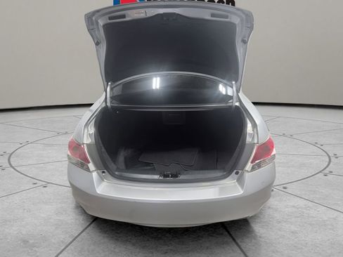 Used 2011 Honda Accord EX-L image 17