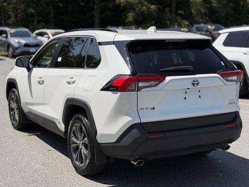 Used 2023 Toyota RAV4 XLE Premium AWD/4WD image 3