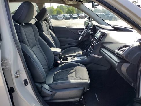 Used 2022 Subaru Forester Premium AWD/4WD image 12