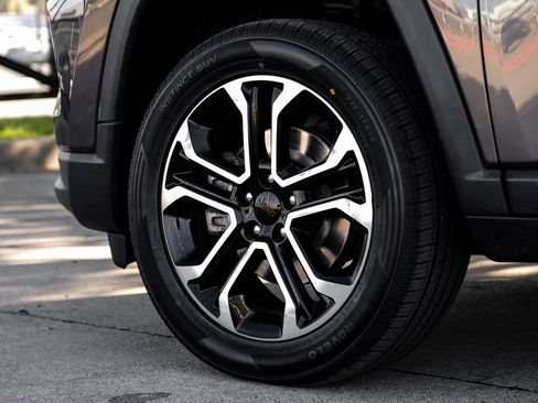 Used 2022 Jeep Compass Limited image 65