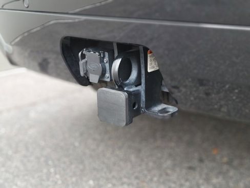 Used 2024 Land Rover Discovery Dynamic SE image 43