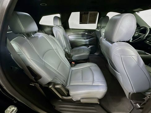 Used 2024 Buick Enclave Essence w/ Technology Package image 11