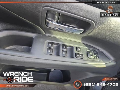 Used 2016 Mitsubishi Outlander SEL image 52