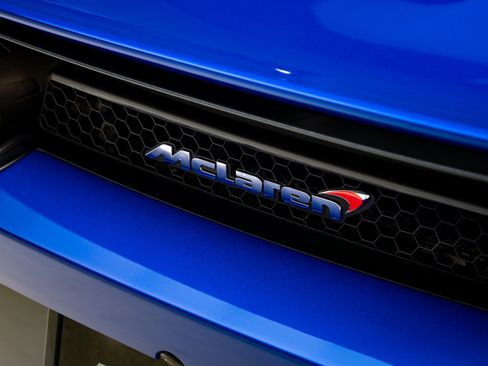 Used 2018 McLaren 720S Performance RWD image 36